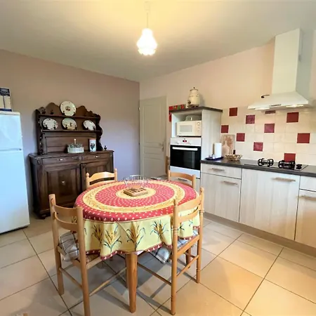 Chez Estecahandy Holiday home Esquiule
