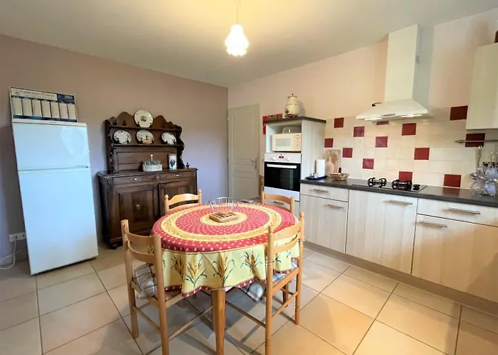 Chez Estecahandy 度假居 Esquiule