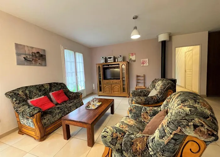 Chez Estecahandy 度假居 Esquiule